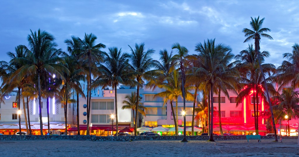 Coucher de soleil sur Ocean Drive, Miami Beach